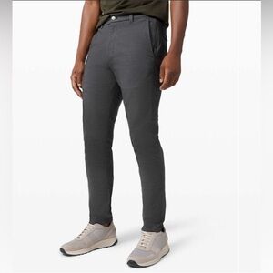 Lululemon Commission Pant Slim. Size 34‎